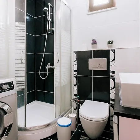 アパート Modern Flat 7 Min To Metropol Mall