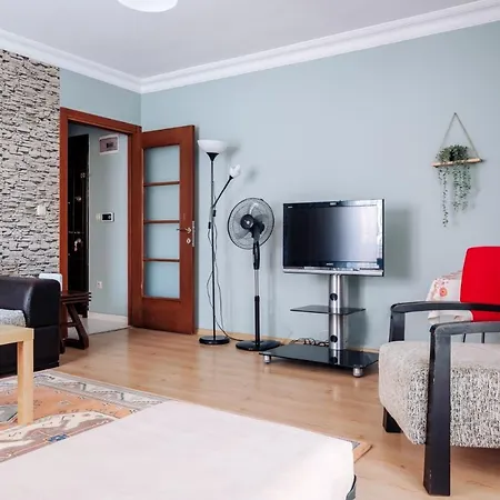 Modern Flat 7 Min To Metropol Mall * איסטמבול