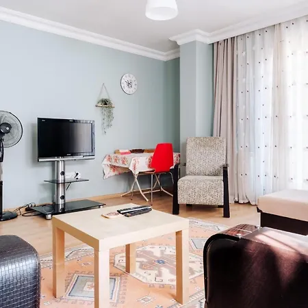 Modern Flat 7 Min To Metropol Mall 이스탄불