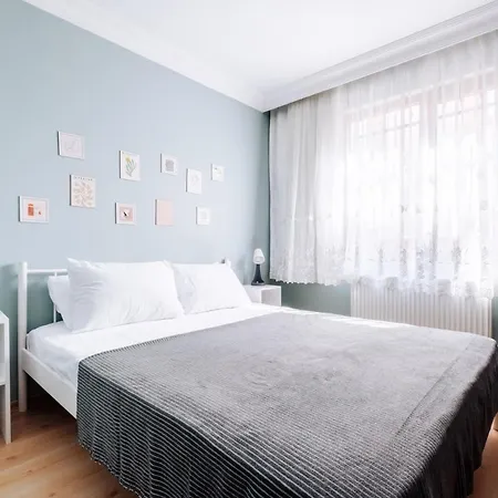 Modern Flat 7 Min To Metropol Mall